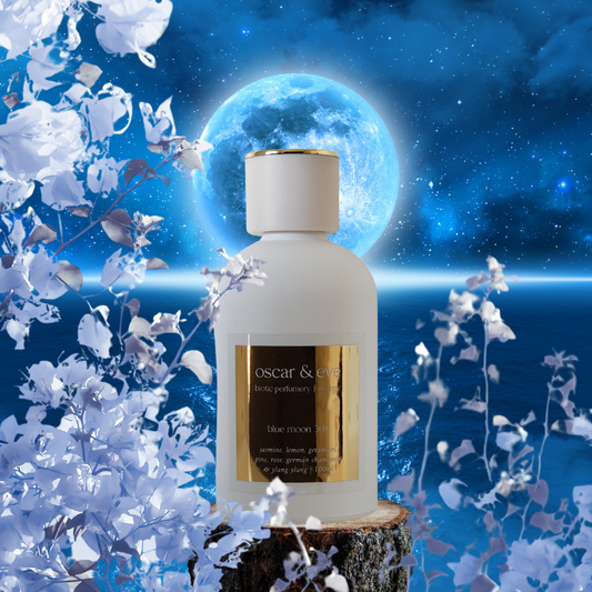 blue moon 308 | jasmine, lemon, geranium, pine, rose, german chamomile & ylang ylang | eau de parfum 100ml